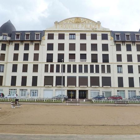 Paradis Les Pieds Sur Le Sable Trouville Palace エクステリア 写真
