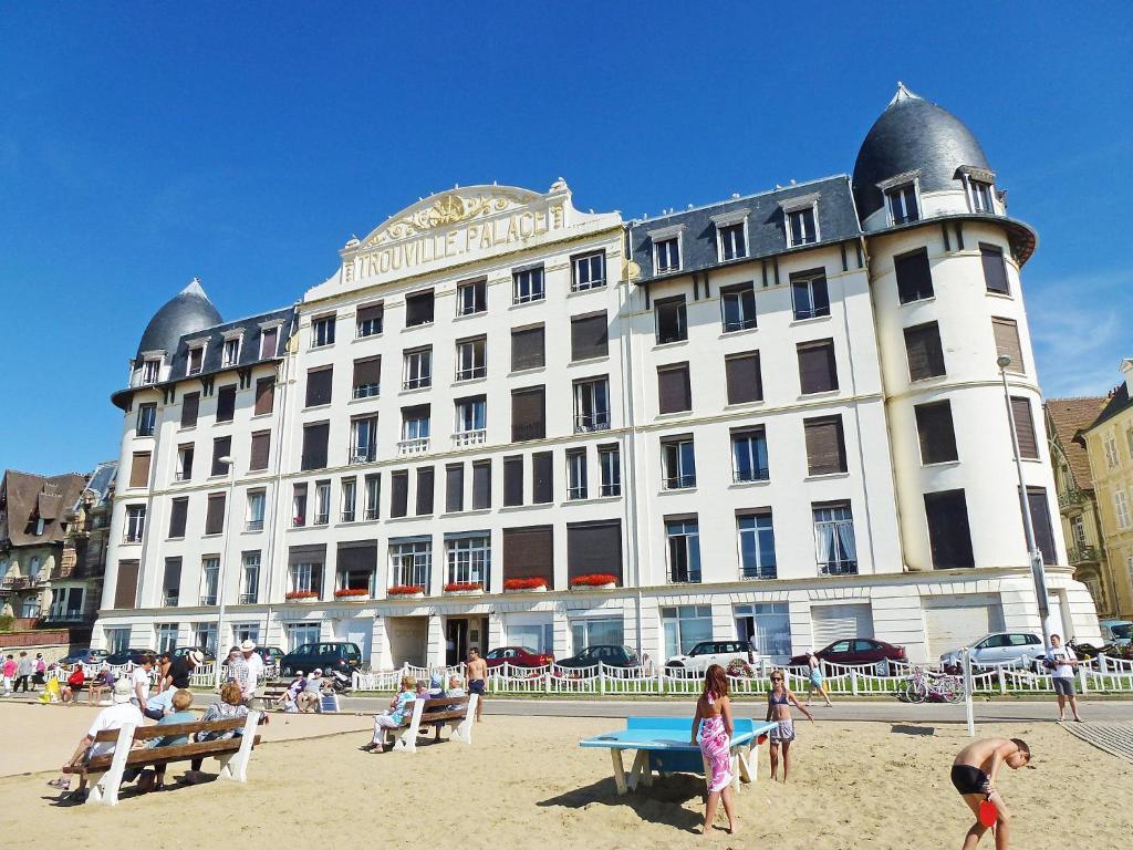 Paradis Les Pieds Sur Le Sable Trouville Palace 部屋 写真